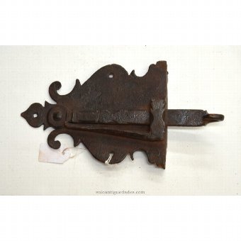 Antique Iron latch pin vertical action