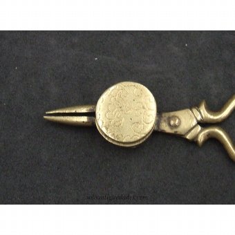 Antique Snuffer