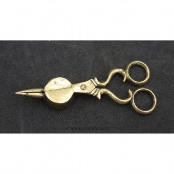Antique Snuffer
