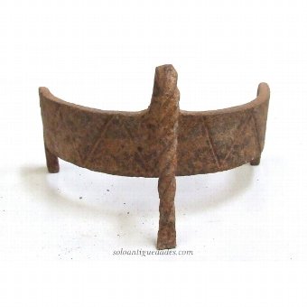 Wainscot of wrought iron pot