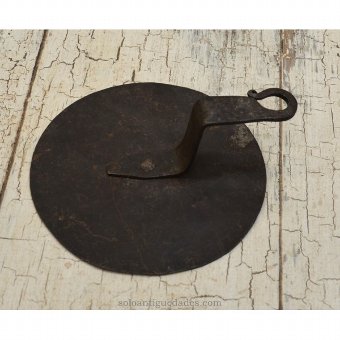 Antique Old lid diameter 15cm
