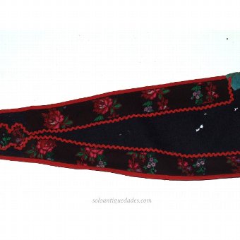 Antique Traditional Denga Zamora