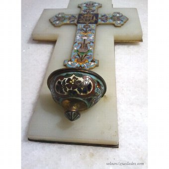 Antique White marble Benditera
