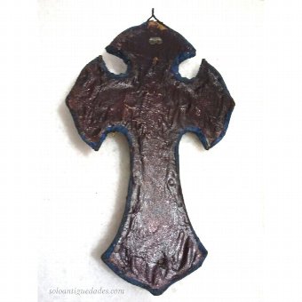 Antique Benditera velvet lined with crucifix