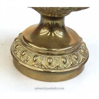 Antique Cup-shaped lamp