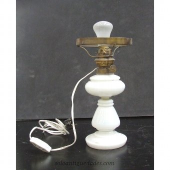 Ceramic lamp with burner