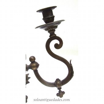 Antique Lamp decorated with bronze sculpture