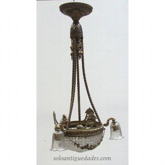 Lamp with crystal tears