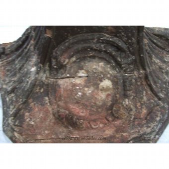Antique Bracket decorated with medallion