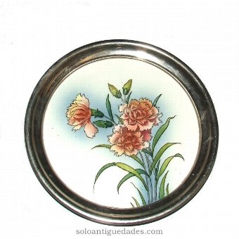 Antique Tray decorated with three carnations