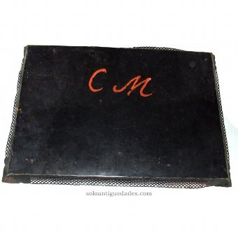Metal tray with floral motifs