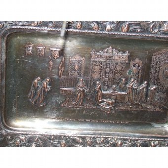 Antique Tray. Relief of Queen Isabel the Catholic