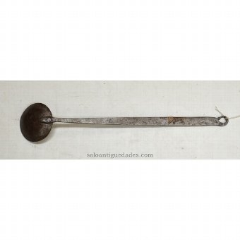 Ladle engraved iron hand