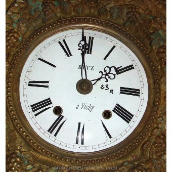 Antique Clock type with extractor repetition Morez