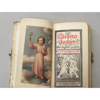 Antique Book of communion "DIVINE JESUS"