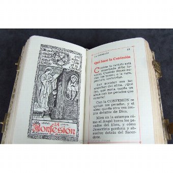 Antique Prayer Book "DIVINE JESUS"