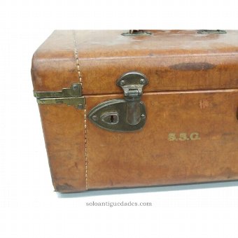 Antique Rigid leather suitcase. Acronyms SSG