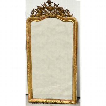 Elizabethan style mirror with gilt wood frame