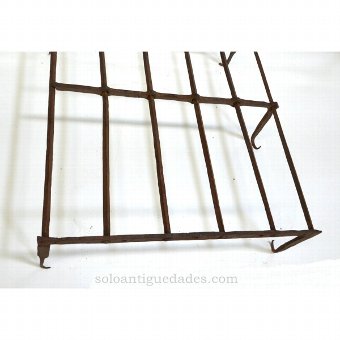 Antique Grating