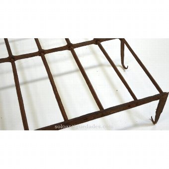 Antique Grating