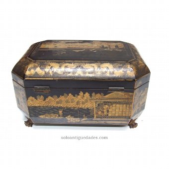 Antique Box oriental collection