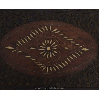 Antique Box carved with vegetal decoration