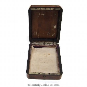Antique Satin lined box
