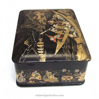 Antique Collection box decorated with oriental scenes