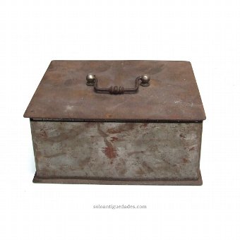 Antique Iron box with top handle