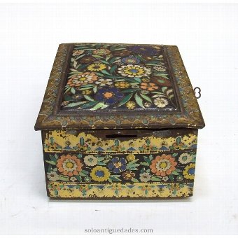 Antique Box enameled metal collection