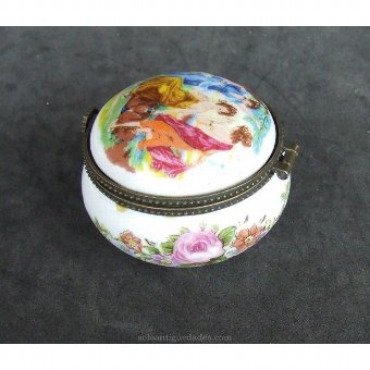 Antique Glazed porcelain box