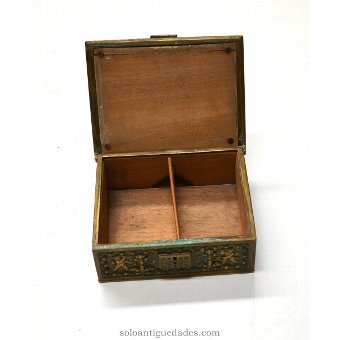 Antique Box Renaissance collection