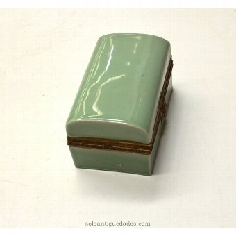 Antique Box green porcelain collection