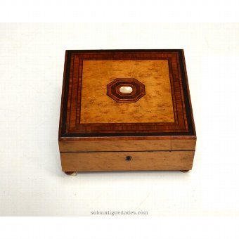 Wooden collection box and pearl