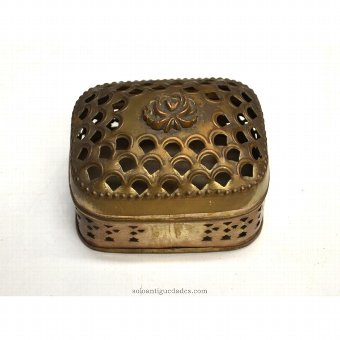 Metal collection box depth