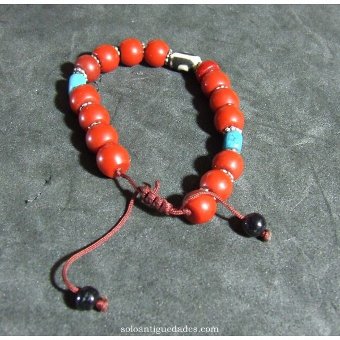 Bead bracelet with cord