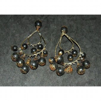 Silver earrings with teardrop