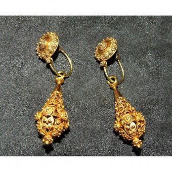 Vermeil earrings. Caceres