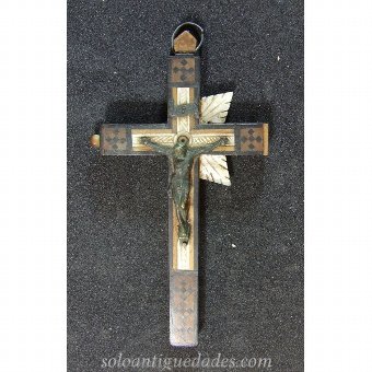 Wooden crucifix with pearl wings