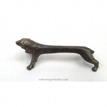 Bronze figure covered bear to support