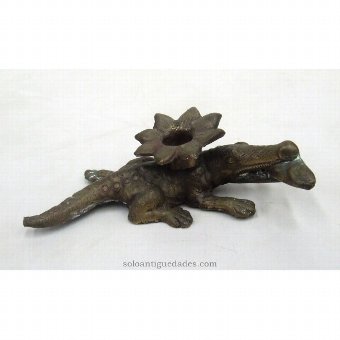Metal sculpture crocodile shaped