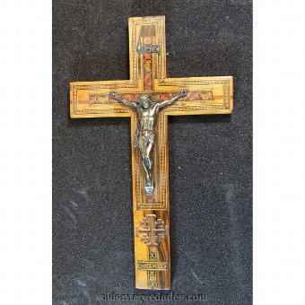 Polychrome wooden crucifix and bronze