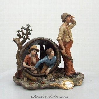 Sculpture "La Burla"