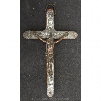 Crucifix Passion motif
