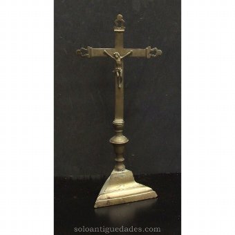 Crucifix on stand triangular
