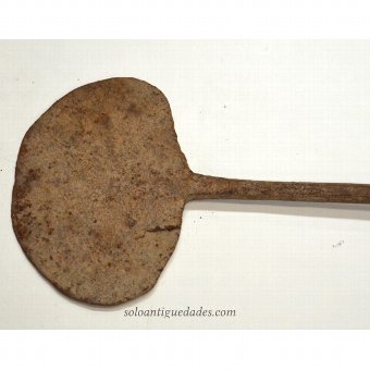 Antique Kitchen shovel oval leaf