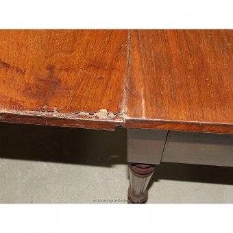 Antique Pembroke table