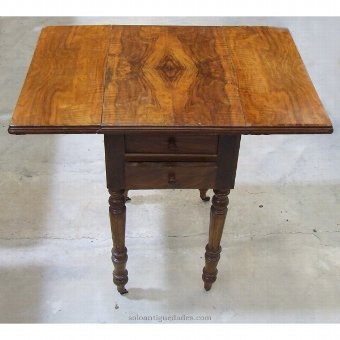 Antique Small table Pembroke