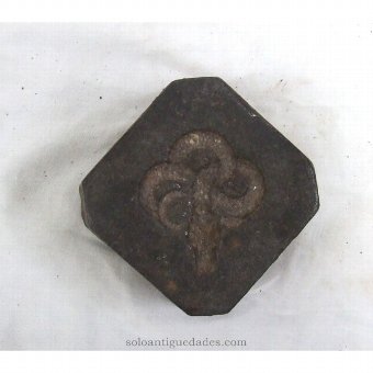 Antique Weight with engraved geometric made of iron