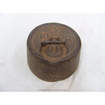 Antique 5 Kg cylindrical weight